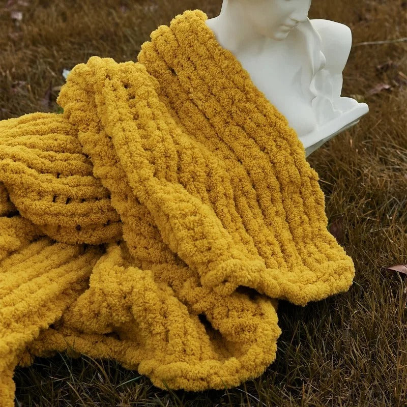 Chunky Handknitted Chenille Blanket – Soft, Cozy Throw for Sofa, Bed, and Napping