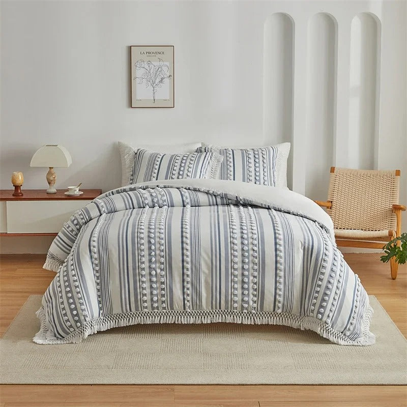 Bohemian Duvet Cover 3 pcs Set with Tassels – Soft Striped Bedding Set with Tufted Ball Details for Queen Bed