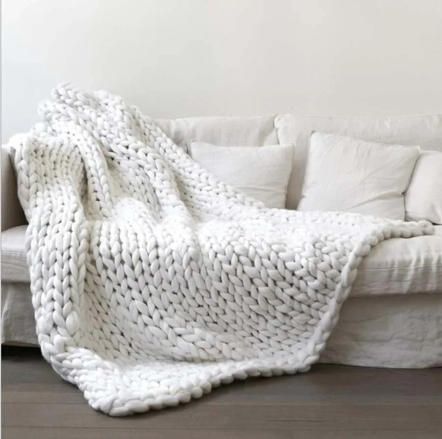 Chunky Knit Wool Blanket – Thick Big Yarn Roving Throw for Sofa, Bed & Winter Warmth