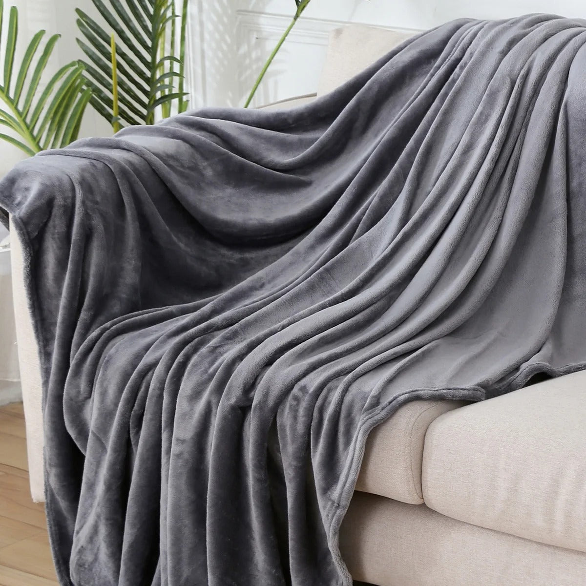 Plush Fuzzy Throw Blanket – Ultra-Soft Blanket for Couch, Bed, and Lounging
