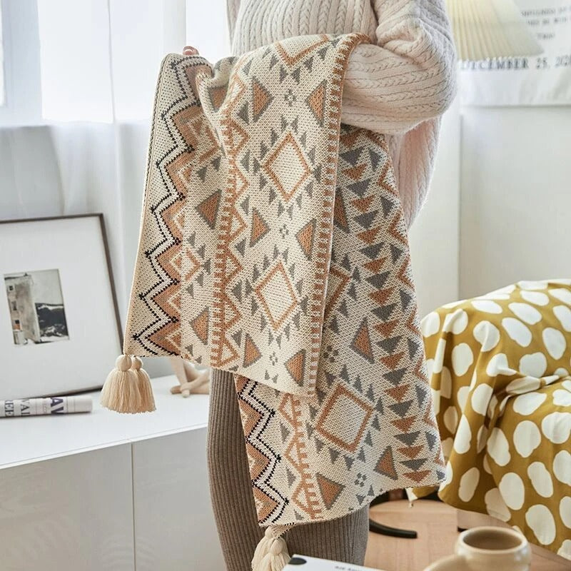 Boho-Inspired Knitted Tassel Blanket – Warm Brown Cozy Throw for Sofa, Bed & Living Room