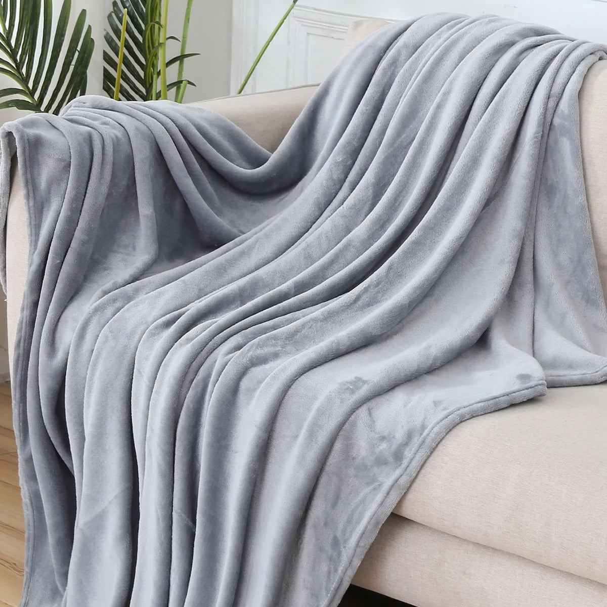 Plush Fuzzy Throw Blanket – Ultra-Soft Blanket for Couch, Bed, and Lounging