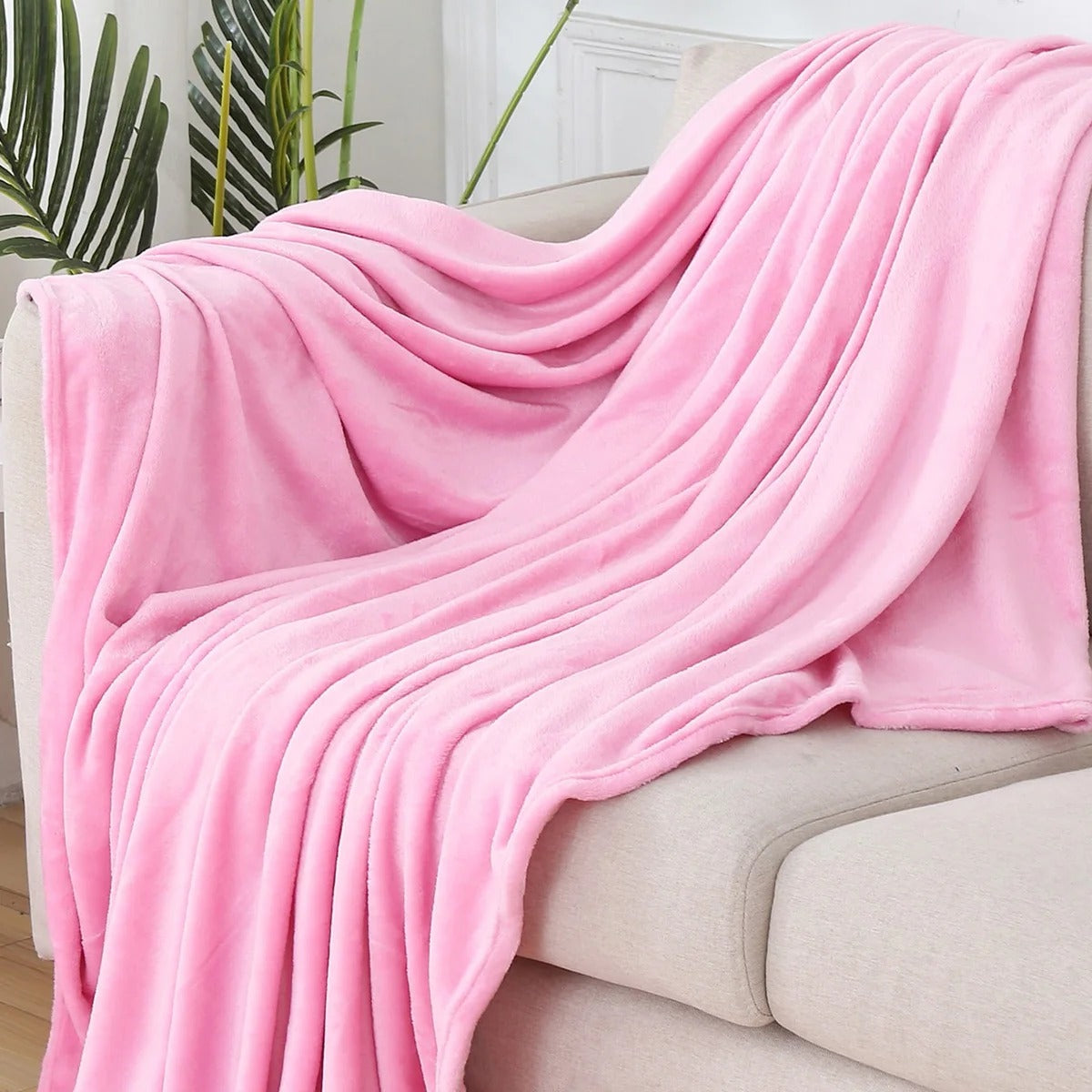 Plush Fuzzy Throw Blanket – Ultra-Soft Blanket for Couch, Bed, and Lounging