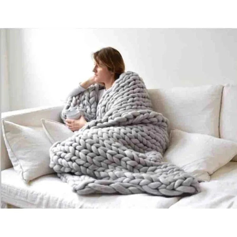 Chunky Knit Wool Blanket – Thick Big Yarn Roving Throw for Sofa, Bed & Winter Warmth